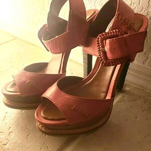 🌟Burnt Orange Platform Heels🌟